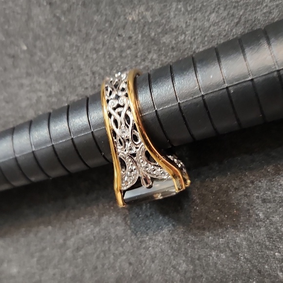 Victoria Wieck Bi Color Quartz Ring 6 1/2 - Picture 3 of 4